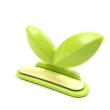 Load image into Gallery viewer, Toilet Lid Lifting Device Green Leaves Toilet Cover Lifting Handle Bathroom Portable Sanitary Closestool Seat Cover Lifter
